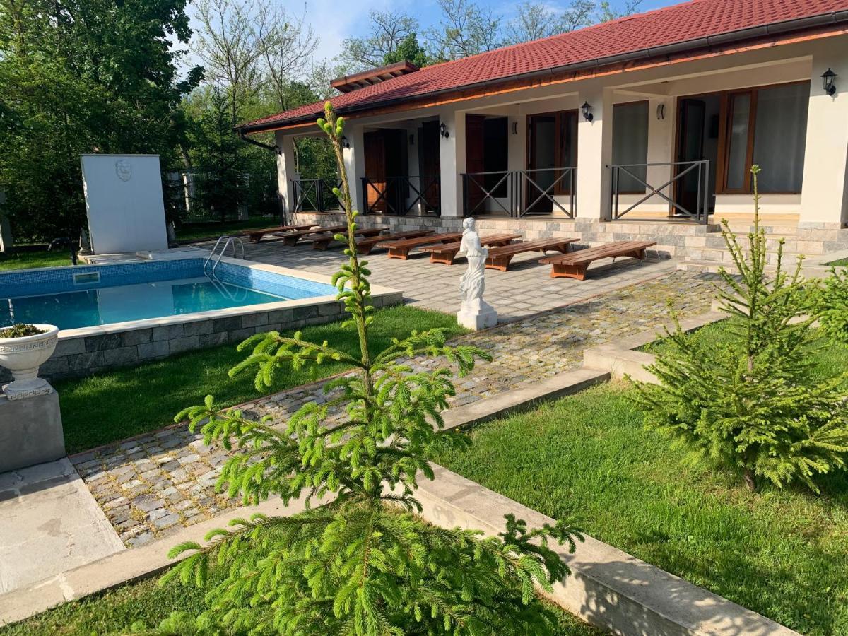 Casa Romana Ieşelniţa Eksteriør billede