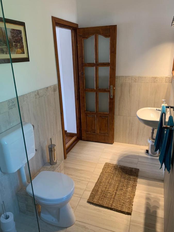 Casa Romana Ieşelniţa Eksteriør billede