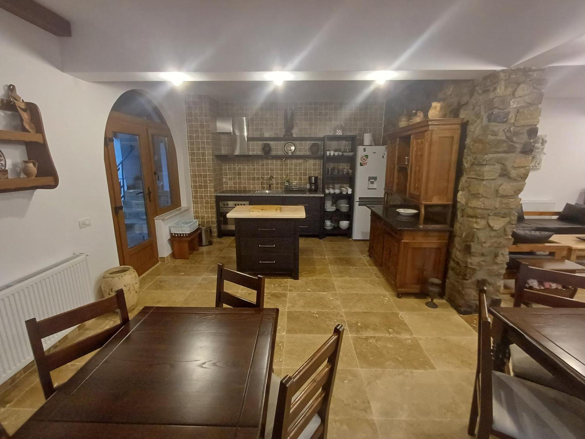 Casa Romana Ieşelniţa Eksteriør billede